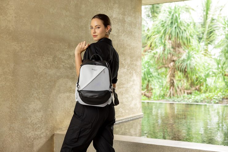 Remonte městský batoh s ledvinkou Weiss/Nautic/Black Q0533-01