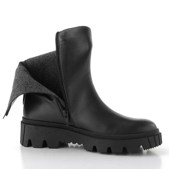 Gabor kotník na hrubé podešvi se zadním zipem černý 71.826.27