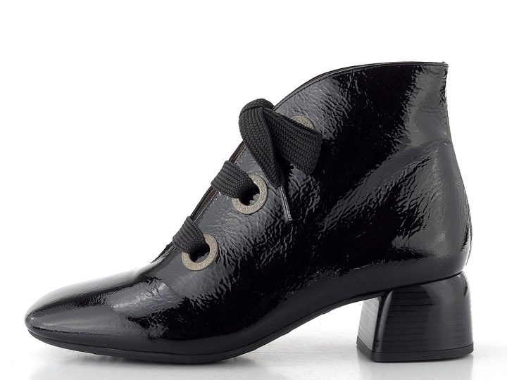 Hispanitas lakovaný šněrovací kotník na podpatku Varsovia black HI265052