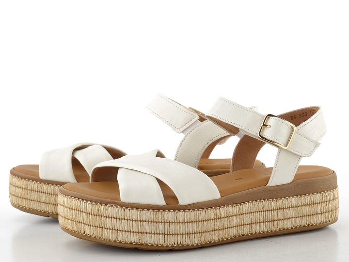 Gabor sandály na platformě světlé latte 84.563.20