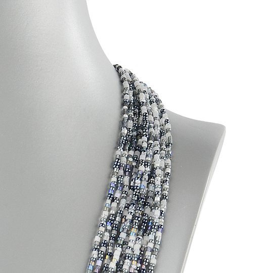 Náhrdelník z drobných rokajlů šedý/mléčný