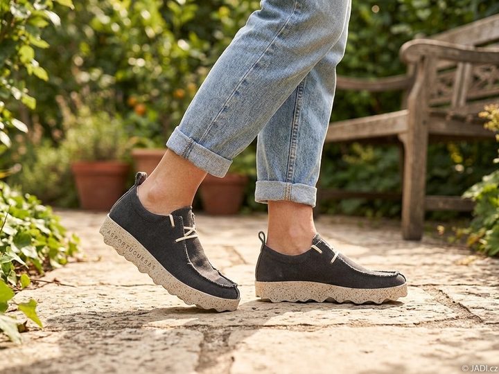 Asportuguesas plátěné polobotky na platformě washed black P018025020