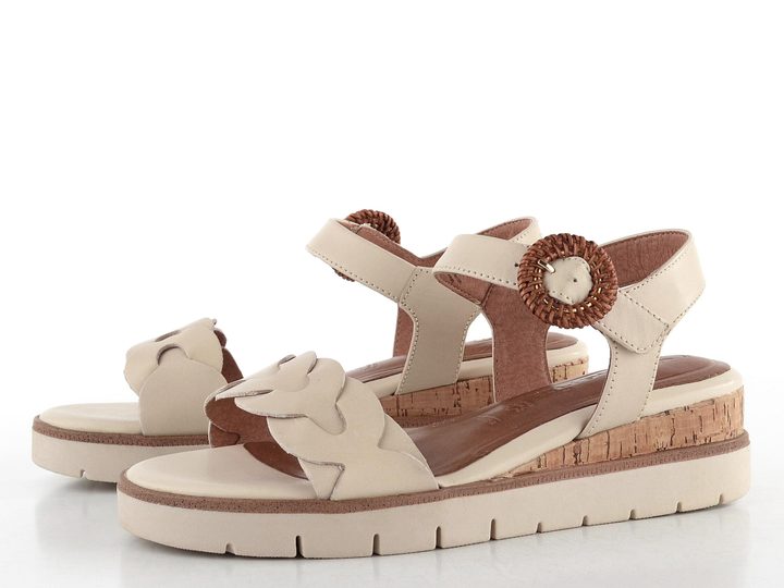 Tamaris kožené sandále na kline Ivory 1-28258-44