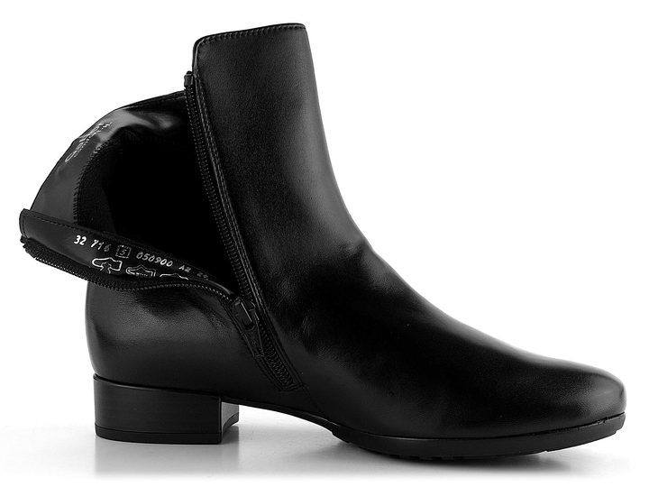 Gabor širšia členková obuv s retiazkou čierna 32.716.57