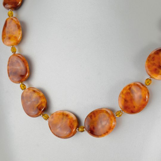 Náhrdelník mramorovaný hnědý