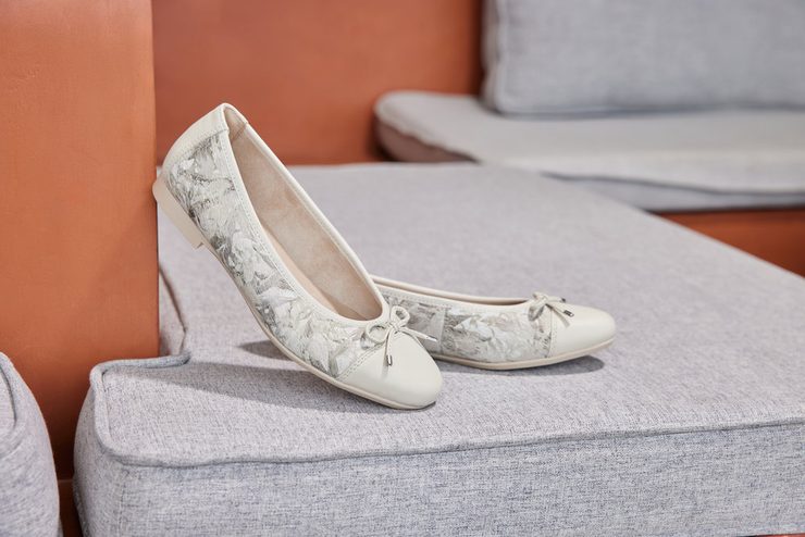 Remonte baleríny s potlačou béžové D0K04-60