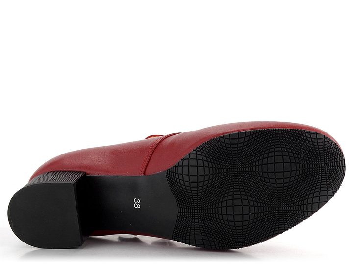 Barton lodičky červené s nártovým páskem  2.23