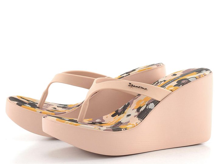 Ipanema béžové žabky na klínu High Fashion Thong Fem 83521-AQ573Z