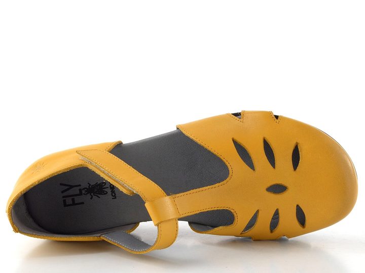 Fly London sandály na klínu mustard P145224001