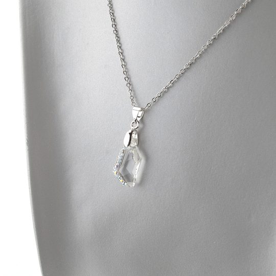 Náhrdelník Swarovski Crystal zdobený lichoběžník