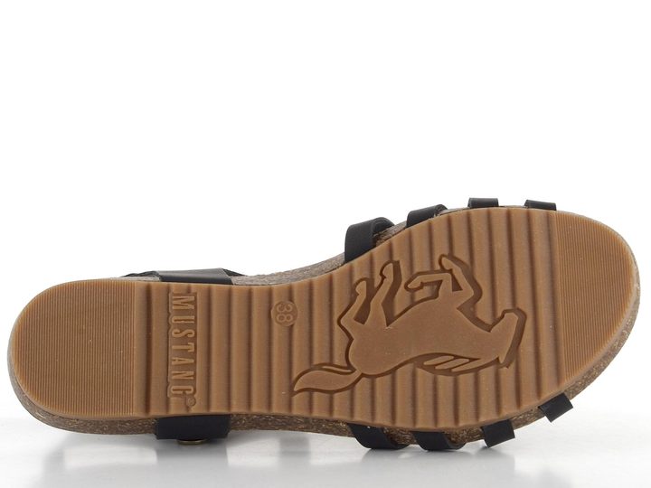 Mustang páskové sandály černé 1307-811-009