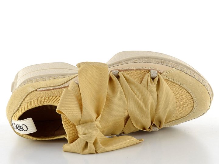 Gaimo prozouvací pobotky s mašlí Bahia lycra crema pesca baby crema