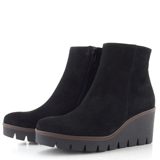 Gabor semišový kotník na klínku černý 74.780.17