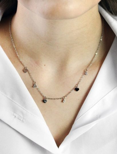 Náhrdelník se srdíčky a krystal kamínky Swarovski stříbrná ocel