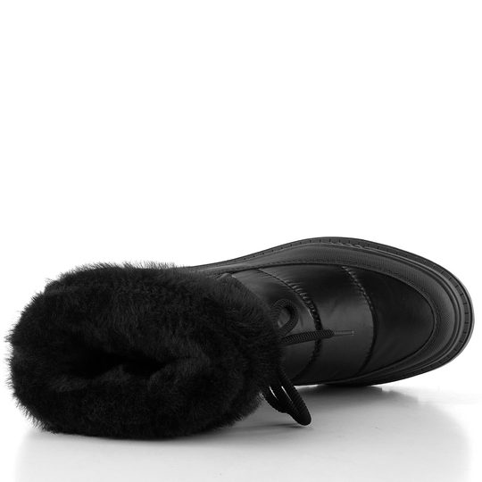 Bagatt prošívaný kotník na hrubé podešvi černý D31-ATZ50-6969