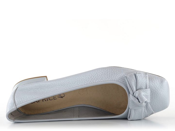 Caprice kožené baleríny s mašličkou Light Blue 9-22105-20
