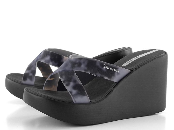 Ipanema šedo-černé pantofle na klínu High Fashion Slide Fem 83520-AQ406Z
