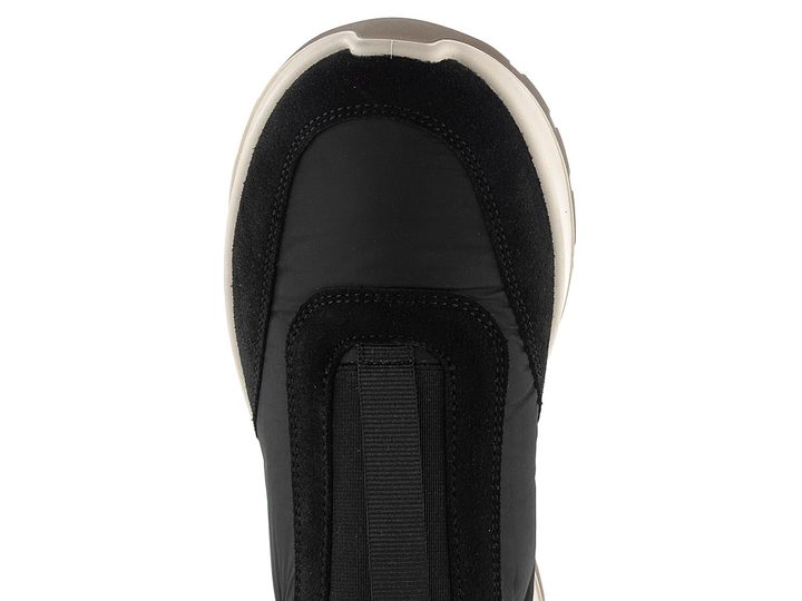 Ara širšie tenisky s pružinou na priehlavku New York Schwarz 12-25104-01