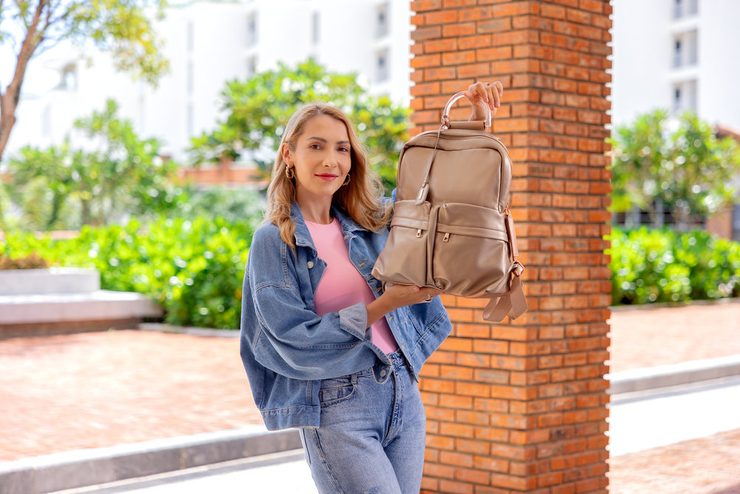 Remonte městský batoh metalický měděný Q0529-31