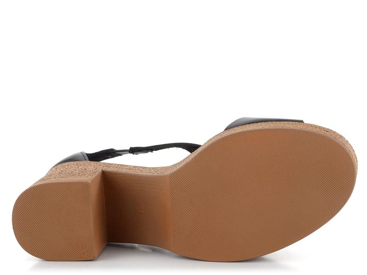 Marila sandály na podpatku Berlin Negro