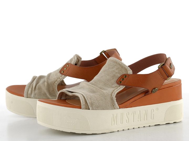 Mustang sandály na platformě s klínkem jeansbeige 1459-804-429
