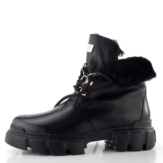 Högl šněrovací kotník na robustní podešvi černý 0-102745-0100