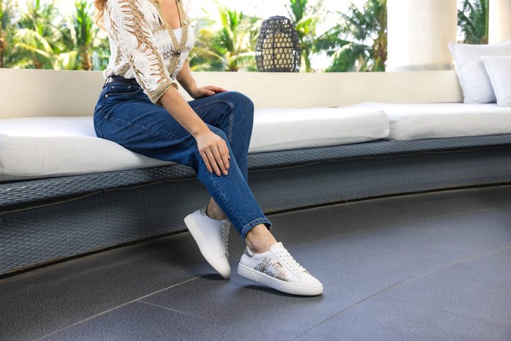 Remonte bílé tenisky s potiskem D2J00-81