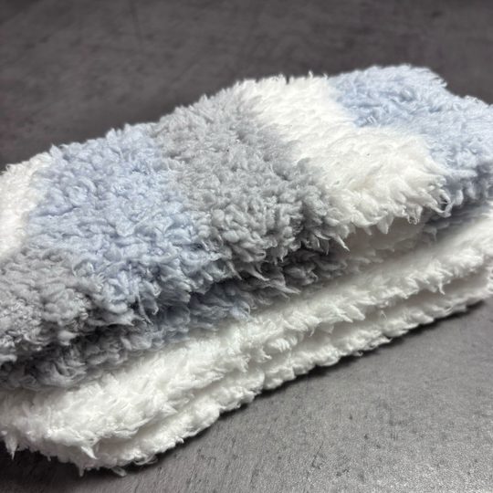 Dámské hebké žinylkové domácí ponožky 2 páry bílá/pruh