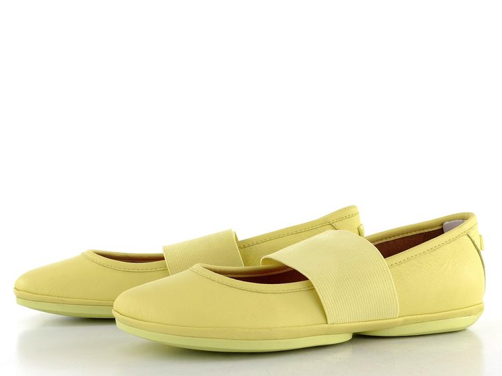 Camper baleríny s páskem světle žluté 21595-260