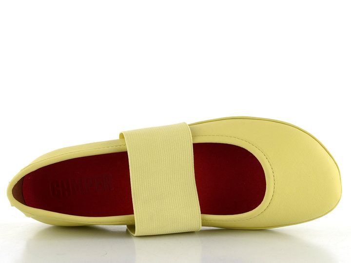 Camper baleríny s páskem světle žluté 21595-260