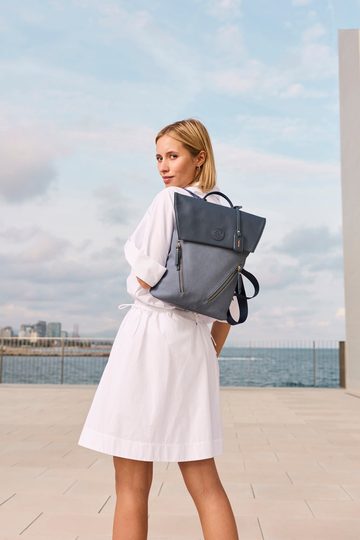 Rieker modrý batoh s klopou H1318-14