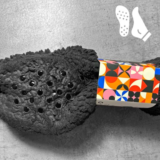 Domácí teplé ponožky uni černá kočička 71899