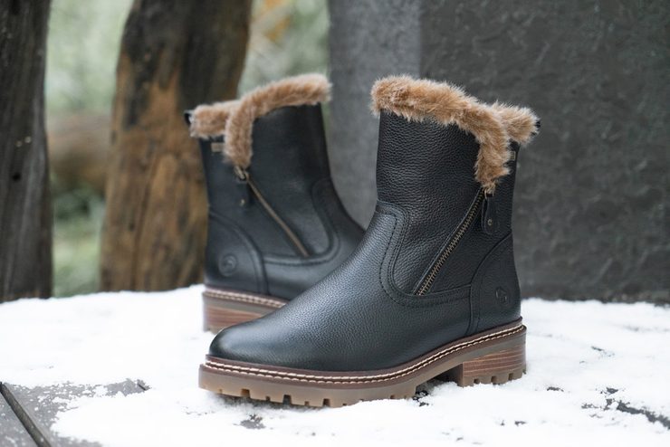 Remonte černý kotník se zipem a membránou D0B83-03