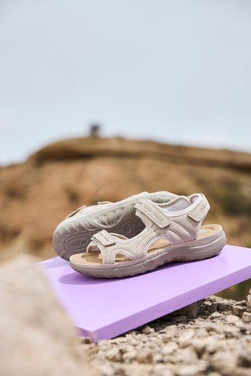 Rieker béžové sportovní sandály 64856-62