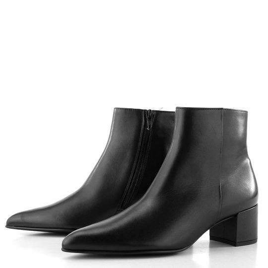 Högl elegantní hladký kotník na podpatku černý 0-104703-0100