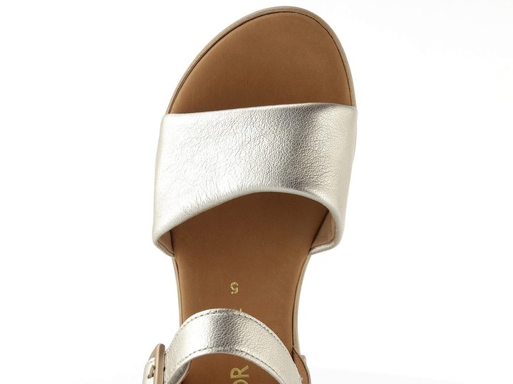 Gabor metalické sandály na podpatku perla 82.814.81