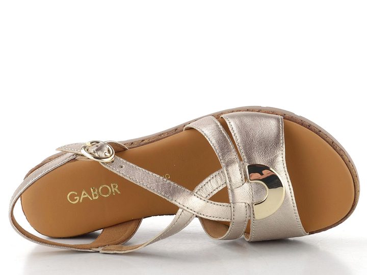 Gabor metalické sandály na klínu puder 82.707.82