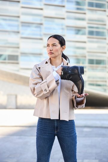 Rieker řasený zipový kotník černý 78656-00