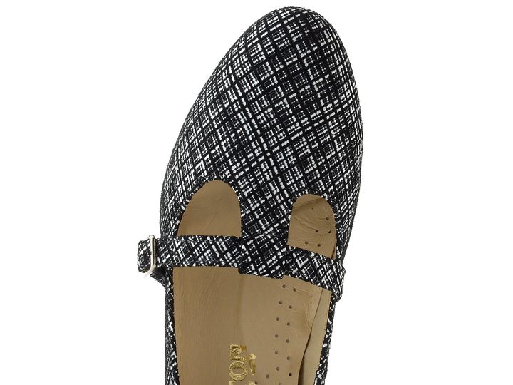 Barton lodičky s nártovým páskem černo-bílý vzor 2642