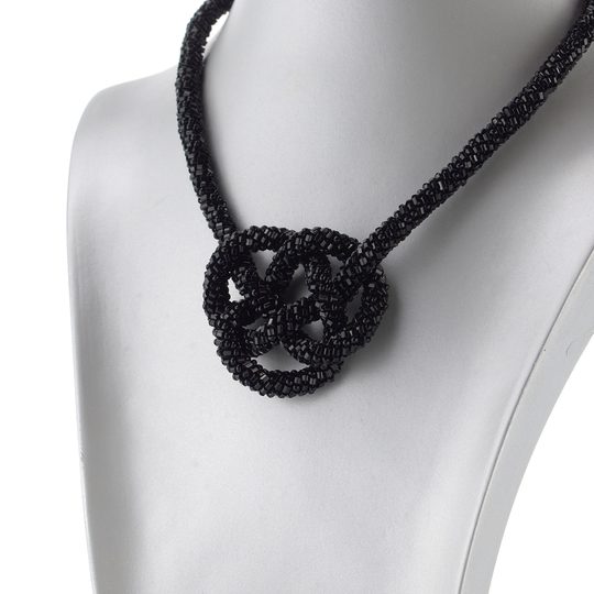 Náhrdelník rokajl uzol čierny