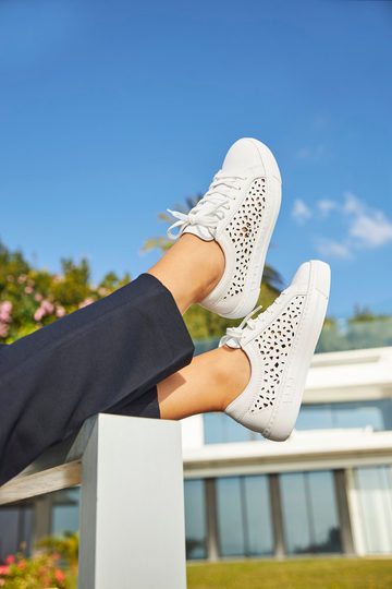 Rieker biele sneakers tenisky s vypaľovaným vzorom L8831-80