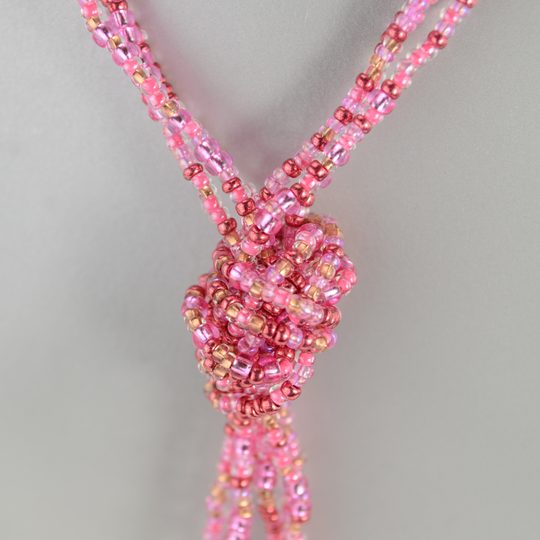 Náhrdelník rokajl dlouhý s uzlem růžový