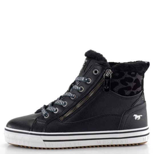 Mustang teniskový kotník černý 1365-603-009