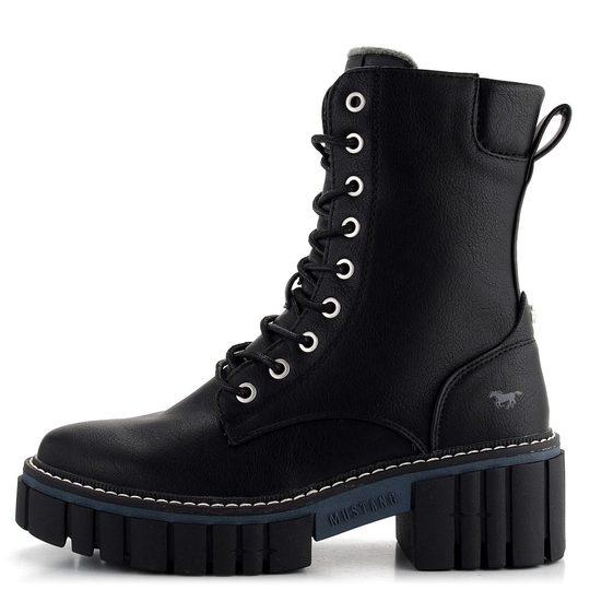 Mustang šněrovací kotník na hrubé podešvi Schwarz 1447-506-009