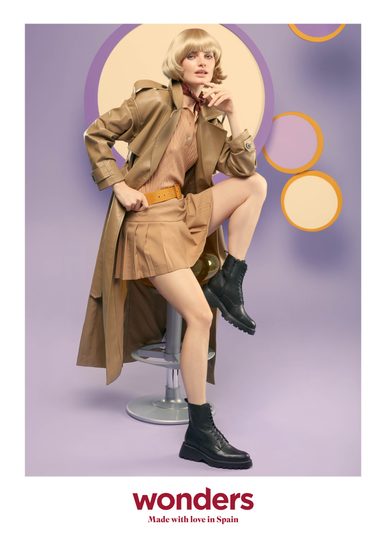 Wonders šněrovací kotník na platformě Negro C-7205