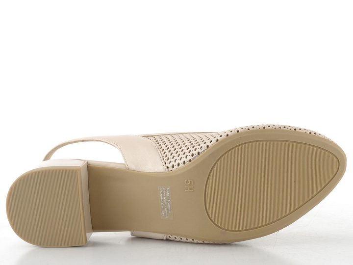 Caprice prodyšné lodičky s volnou patou cream nappa 9-29602-44