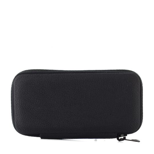 Černá manikúra se Solingen nůžkami