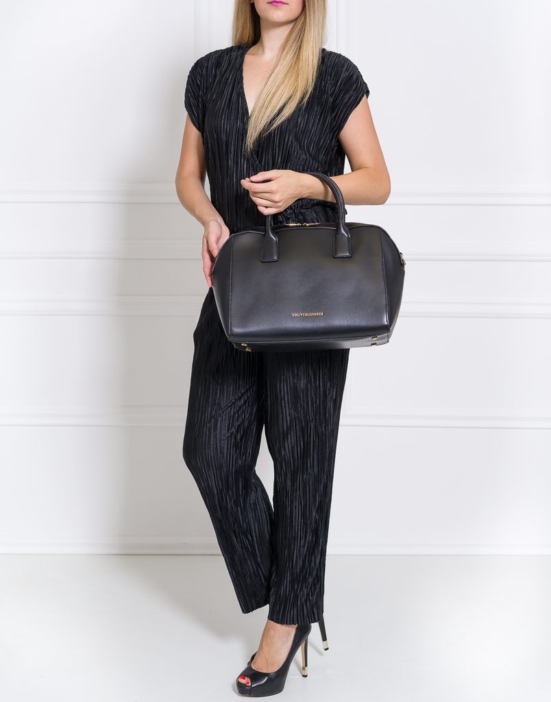 Trussardi - Authenticated Handbag - Black Plain for Women, Very Good Condition