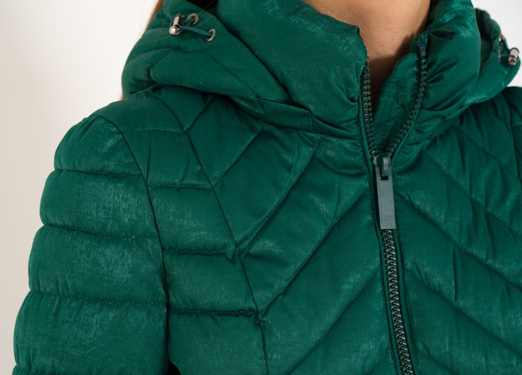 Dámská zimní bunda asymetrická - zelená - Due Linee - Zimní bundy - Dámské  oblečení - GLAM, protože chci být odlišná!