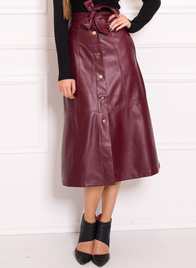 Glamadise.sk - Dámska koženková sukňa s gombíkmi midi - vínová - Due Linee  - Sukne - Dámske oblečenie - GLAM, protože chci být odlišná!